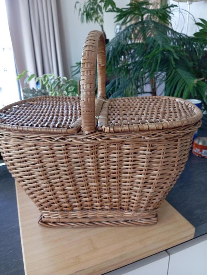 winkelmand vintage riet, Handtassen en Accessoires, Tassen | Damestassen, Gebruikt, Shopper, Bruin, Ophalen