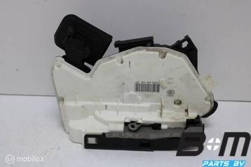 Portierslot RA VW Golf 7 GTE 5K4839016Q beschikbaar voor biedingen