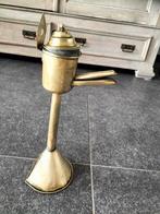 Snotneus in geel koper., Enlèvement