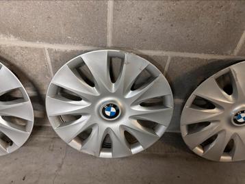 BMW wieldoppen beschikbaar voor biedingen