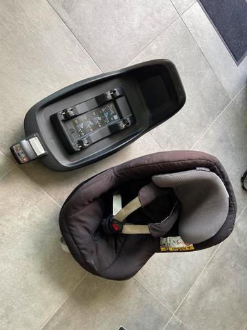 Isofix Maxi Cosi (2 way Pearl) beschikbaar voor biedingen