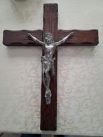 Houten kruisbeeld 40 cm x 30 cm., Enlèvement ou Envoi