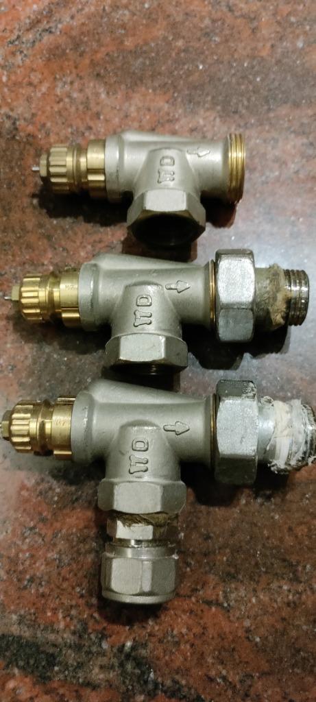 Thermostatische ventielaansluitingen, Doe-het-zelf en Bouw, Verwarming en Radiatoren, Gebruikt, Ophalen of Verzenden