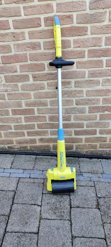Brosse MultiBrush pour extérieur beschikbaar voor biedingen
