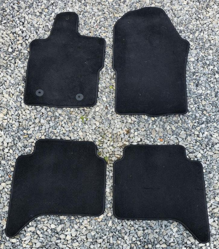 Originele Ford Ranger van 06/2022 Vloermatten in m, Auto diversen, Automatten, Nieuw, Ophalen