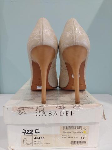 732C* Casadei - sexy ivoorkleurige leren pumps (40) beschikbaar voor biedingen