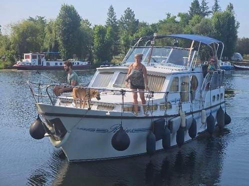 Joli bateau de plaisance fluvial / côtier, Sports nautiques & Bateaux, Bateaux à moteur & Yachts à moteur, Comme neuf, 9 à 12 mètres