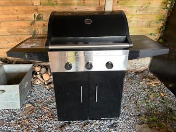 Gas BBQ - houtskool BBQ - vuurkorf beschikbaar voor biedingen