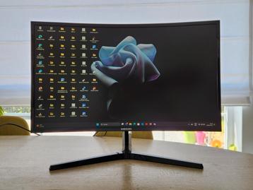 Curved 27inch Samsung monitor beschikbaar voor biedingen