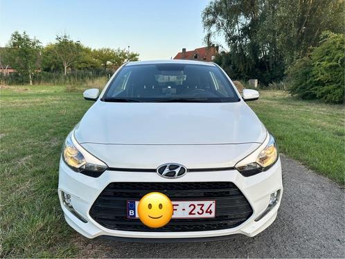 Hyndai i20 Sports 2016 Benzine Euro 6b, Auto's, Hyundai, Particulier, Coupé, ABS, Adaptieve lichten, Adaptive Cruise Control, Airbags