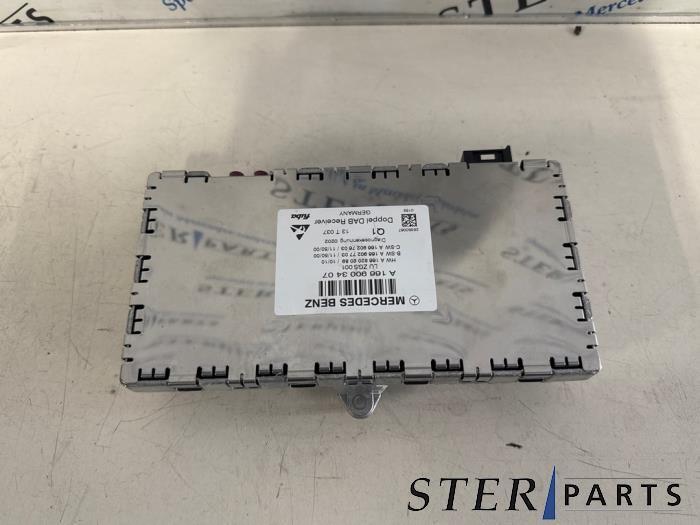 Amplificateur radio d'un Mercedes SLK, Autos : Pièces & Accessoires, Électronique & Câbles, Mercedes-Benz, Utilisé, 3 mois de garantie