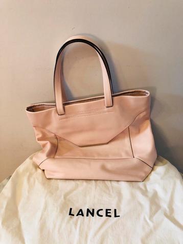 Lancel : sac  "cabas enveloppe ".   NEUF............ beschikbaar voor biedingen