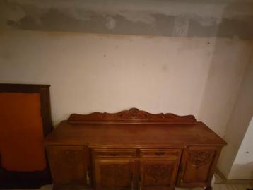 Oude eetkamer in eik beschikbaar voor biedingen