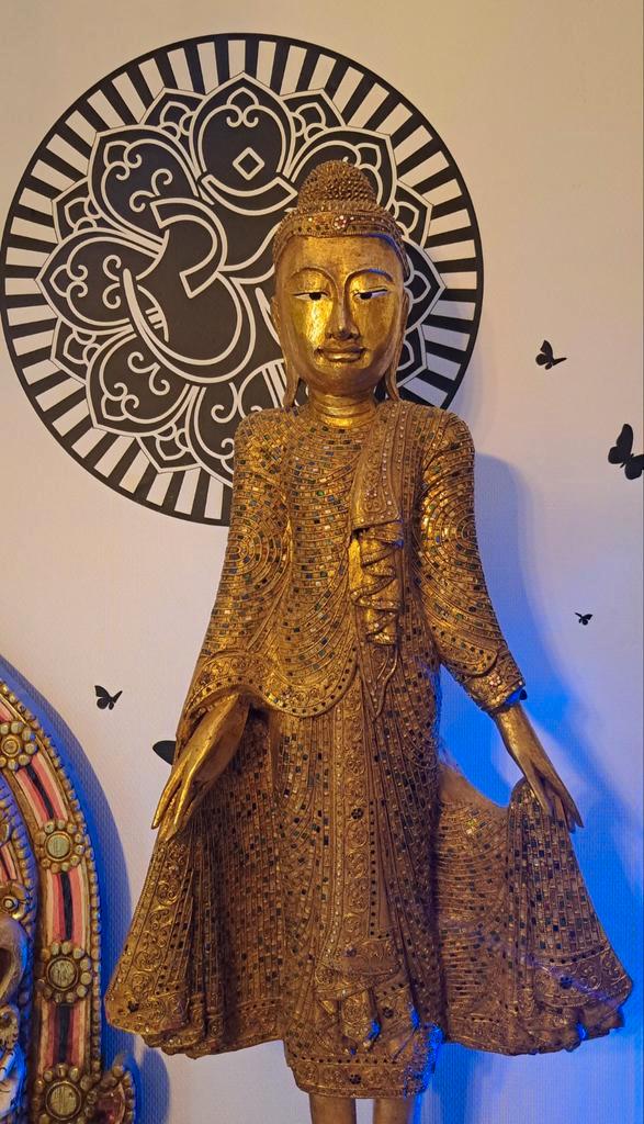 Groot verguld houten beeld Birmese Boeddha Mandalay 120 cm, Antiek en Kunst, Kunst | Niet-Westerse kunst, Ophalen