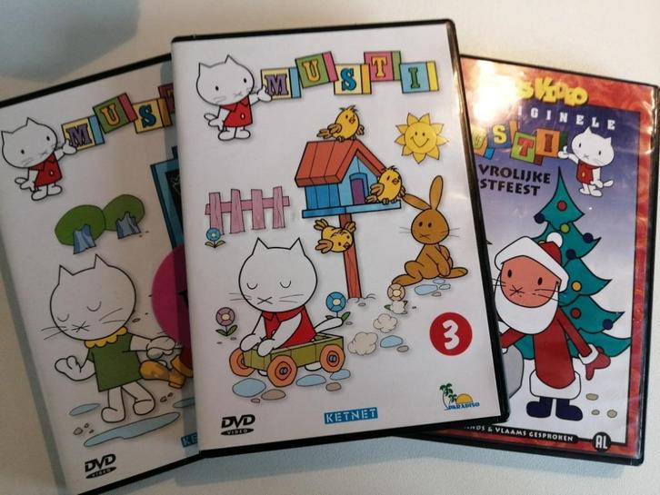 3 DVD's Musti, Cd's en Dvd's, Dvd's | Kinderen en Jeugd, Zo goed als nieuw, Film, Overige genres, Alle leeftijden, Ophalen of Verzenden