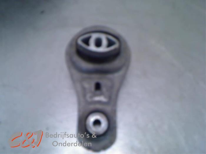 Support moteur d'un Renault Master, Autos : Pièces & Accessoires, Suspension & Châssis, Renault, Utilisé, 3 mois de garantie, Enlèvement ou Envoi