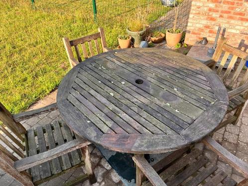 Robuuste houten tuinset van Engelse makelij met parasolvoet, Tuin en Terras, Tuinsets en Loungesets, Gebruikt, Tuinset, Hardhout