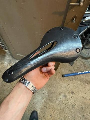 Brooks C17 carved zadel, Fietsen en Brommers, Fietsonderdelen, Ophalen of Verzenden, Zo goed als nieuw, Zadel