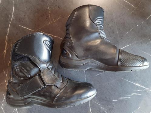 Bottes moto ALPINESTARS Gunner Waterproof pointure 42, Motoren, Kleding | Motorkleding, Laarzen, Ophalen of Verzenden