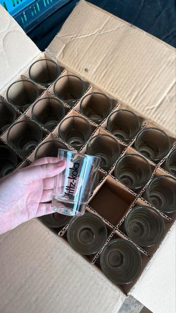 Glazen fritz-kola 0,1L (24 glazen in totaal) beschikbaar voor biedingen