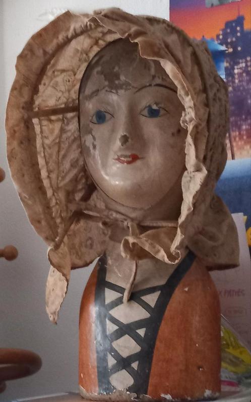 Mannequin antique art folklorique, Marotte Virton, Antiek en Kunst, Antiek | Overige Antiek, Ophalen of Verzenden
