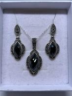 Prachtige zilveren oorbellen en hanger met onyx, Avec pierre précieuse, Noir, Argent, Puces ou Clous