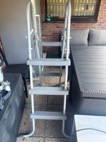 Ladder beschikbaar voor biedingen