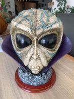 Zeer zeldzaam handgemaakte bust alien, Ophalen of Verzenden, Zo goed als nieuw
