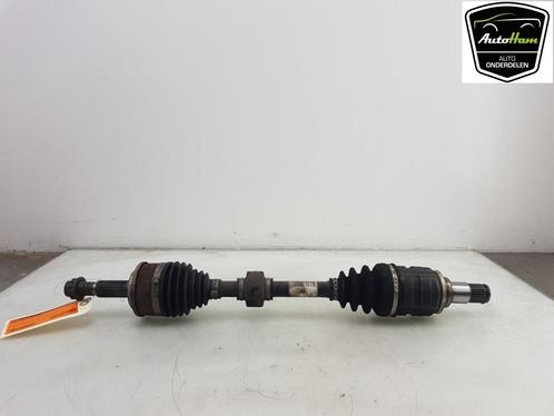 AANDRIJFAS LINKS VOOR Toyota Auris (E18) (01-2012/03-2019), Auto-onderdelen, Remmen en Aandrijving, Toyota, Gebruikt