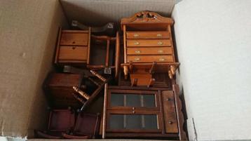 Accessoires pour maison poupée beschikbaar voor biedingen