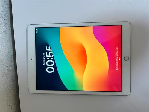 Ipad 8 generatie wifi+ 4g, Computers en Software, Apple iPads, Zo goed als nieuw, Ophalen