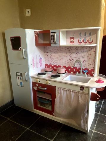 Houten speelgoedkeuken van merk Plum beschikbaar voor biedingen