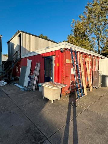 3x 40ft 2x 20ft container beschikbaar voor biedingen
