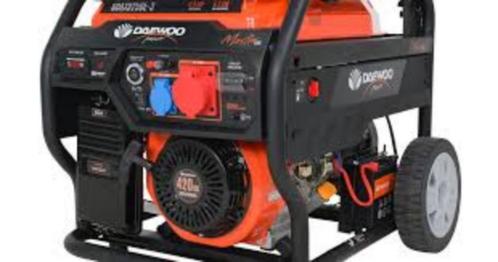 Generator 6.5 KW nieuw !, Articles professionnels, Machines & Construction | Générateurs, Enlèvement