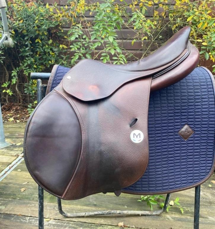 Selle obstacle Meyer 2021 havane 17.5 pouces, Dieren en Toebehoren, Paarden en Pony's | Zadels, Gebruikt, Springen, Ophalen of Verzenden