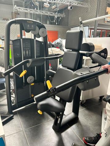 TECHNOGYM SELECTION DELTS beschikbaar voor biedingen