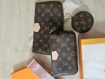 Nieuwe handtas LV bestaande uit meerdere kleine tasjes beschikbaar voor biedingen