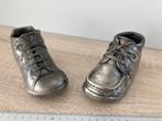 2 schoentjes  in tin, Ophalen