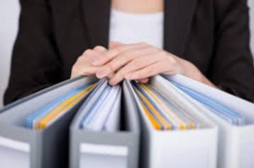 cherchez vous un employé administratif independant beschikbaar voor biedingen