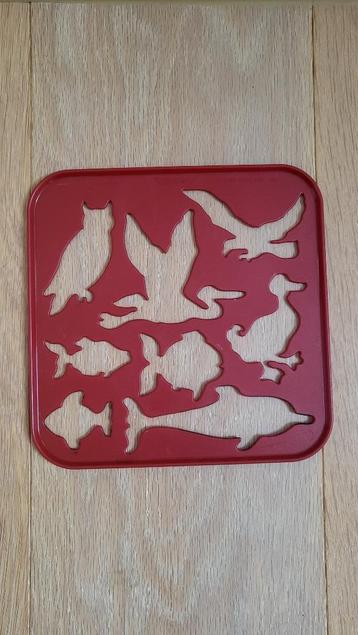 Tupperware stencil