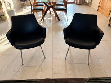 Paire de chaises / fauteuils vintages en skai, Enlèvement