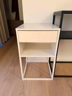 Nachtkastje of bureaukastje, Ophalen, Gebruikt