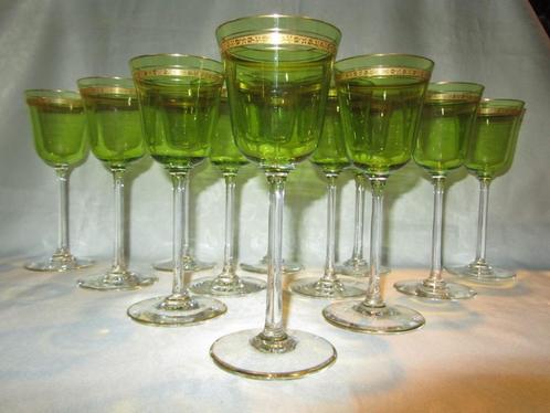 12 elegante kristallen wijn/roemer glazen met groene rand!, Antiek en Kunst, Antiek | Glaswerk en Kristal, Ophalen