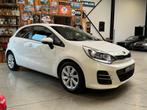 KIA RIO BENZINE 56.000 KM TOPSTAAT - GARANTIE -, Auto's, Voorwielaandrijving, Euro 5, Stof, Zwart