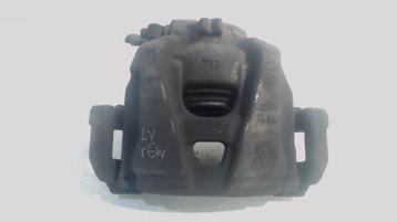 ETRIER DE FREIN AVANT GAUCHE Audi A4 Avant (B8), Utilisé, Audi