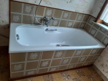 wit ligbad beschikbaar voor biedingen