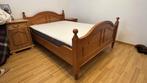 Dubbel bed (140x200), matras (140x200x17) & nachtkastje, Ophalen, Gebruikt, Bruin, 140 cm