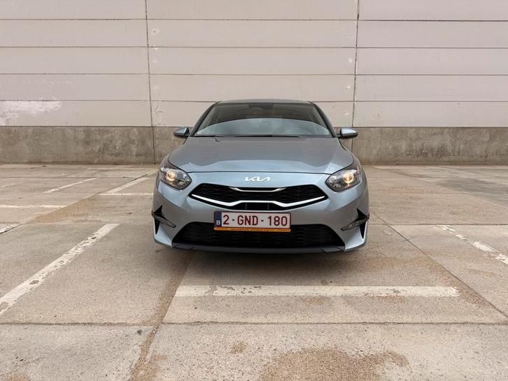 Kia Ceed 2024 Benzine – Zo goed als nieuw | Lage km-stand, Auto's, Kia, Bedrijf, (Pro) Cee d, ABS, Achteruitrijcamera, Adaptieve lichten