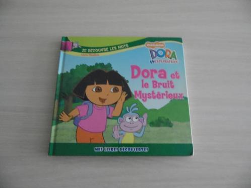 DORA ET LE BRUIT MYSTÉRIEUX    JE DÉCOUVRE LES MOTS, Boeken, Kinderboeken | Kleuters, Zo goed als nieuw, Fictie algemeen, 5 of 6 jaar