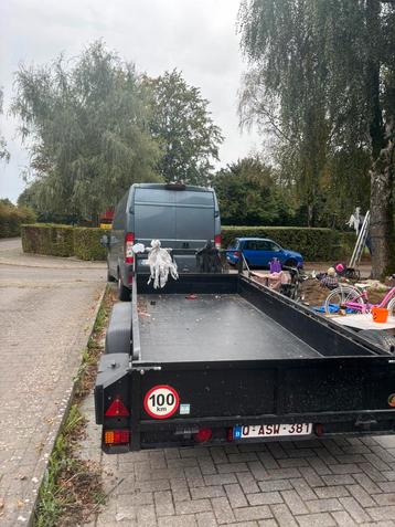 Verhuur bestelwagen/aanhangwagen disponible aux enchères